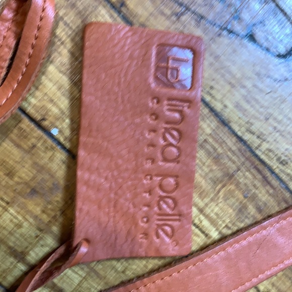 Linea Pelle Cross body added dressed coin purse. - Picture 4 of 11